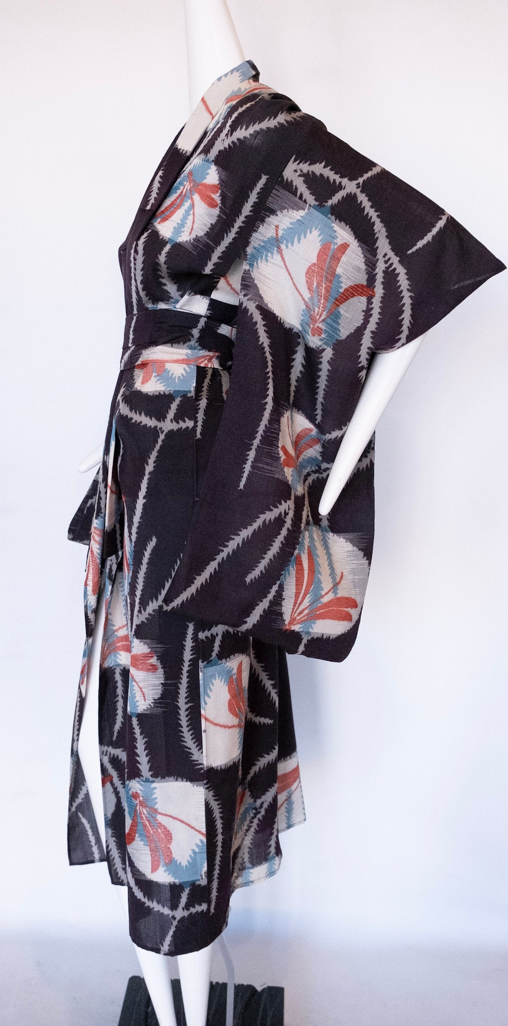 Japanese Black, Red and Blue Silk Kimono Circa 1900 (1 of 10)