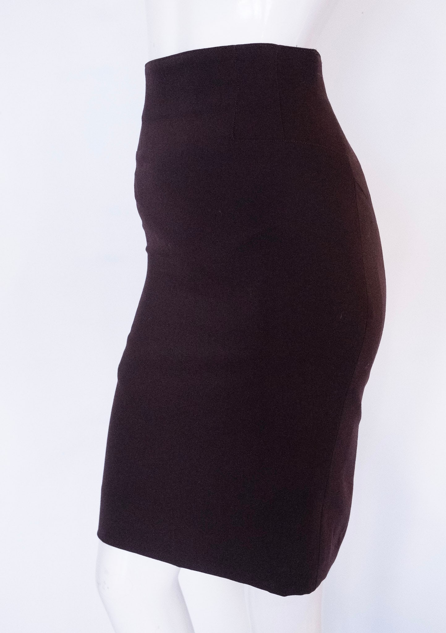 ESCADA by MARGARETHA LEY 100% Wool Eggplant Pencil Skirt: ESCADA by MARGARETHA LEY 100% Wool Eggplant Pencil SkirtESCADA by MARGARETHA LEY 100% Wool Eggplant Pencil SkirtEscada : Size 42 Waist 28" ; Length 24" ; Hem Opening 16" NO RESERVES