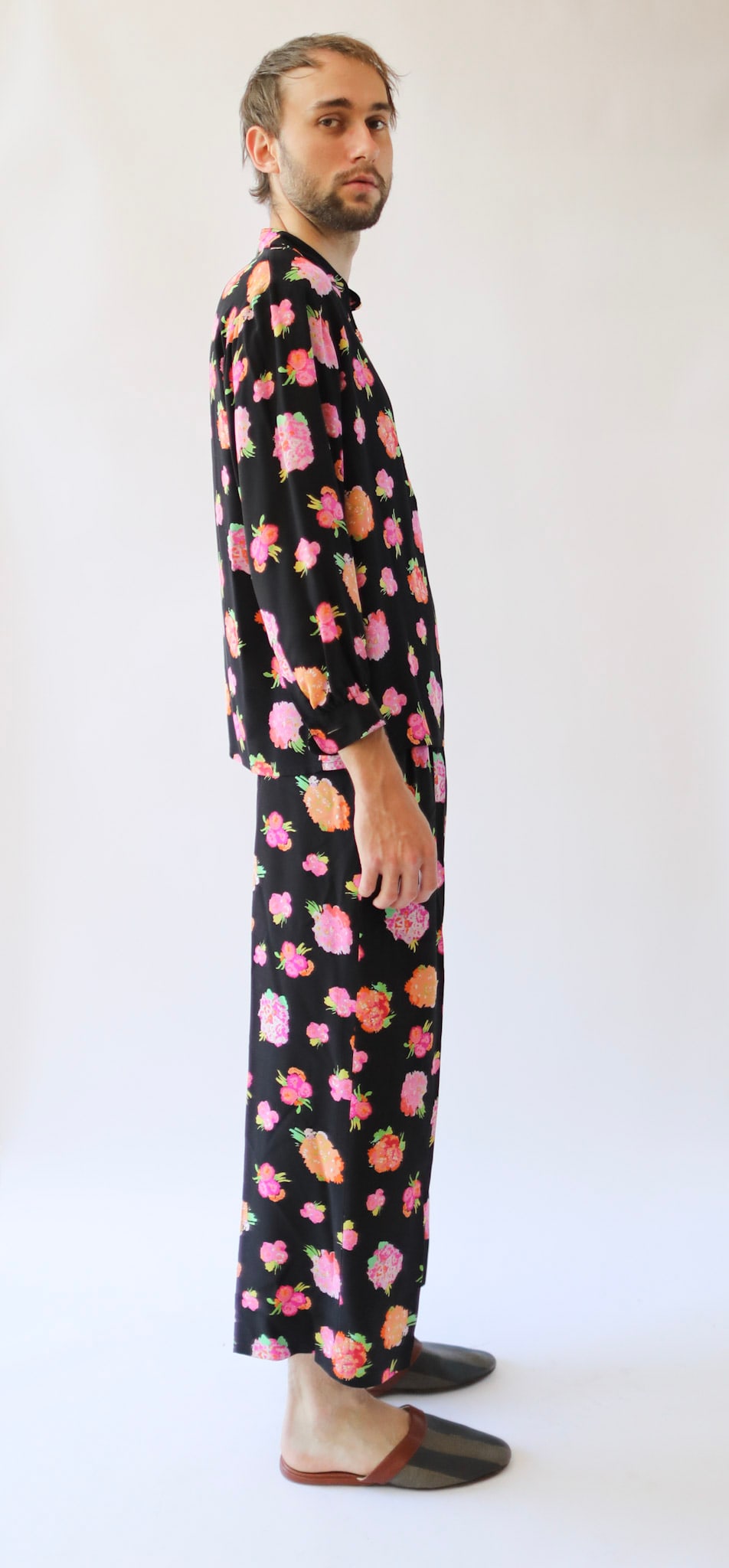 YVES SAINT LAURENT Rive Gauche Silk Floral Print on Black (1 of 15)