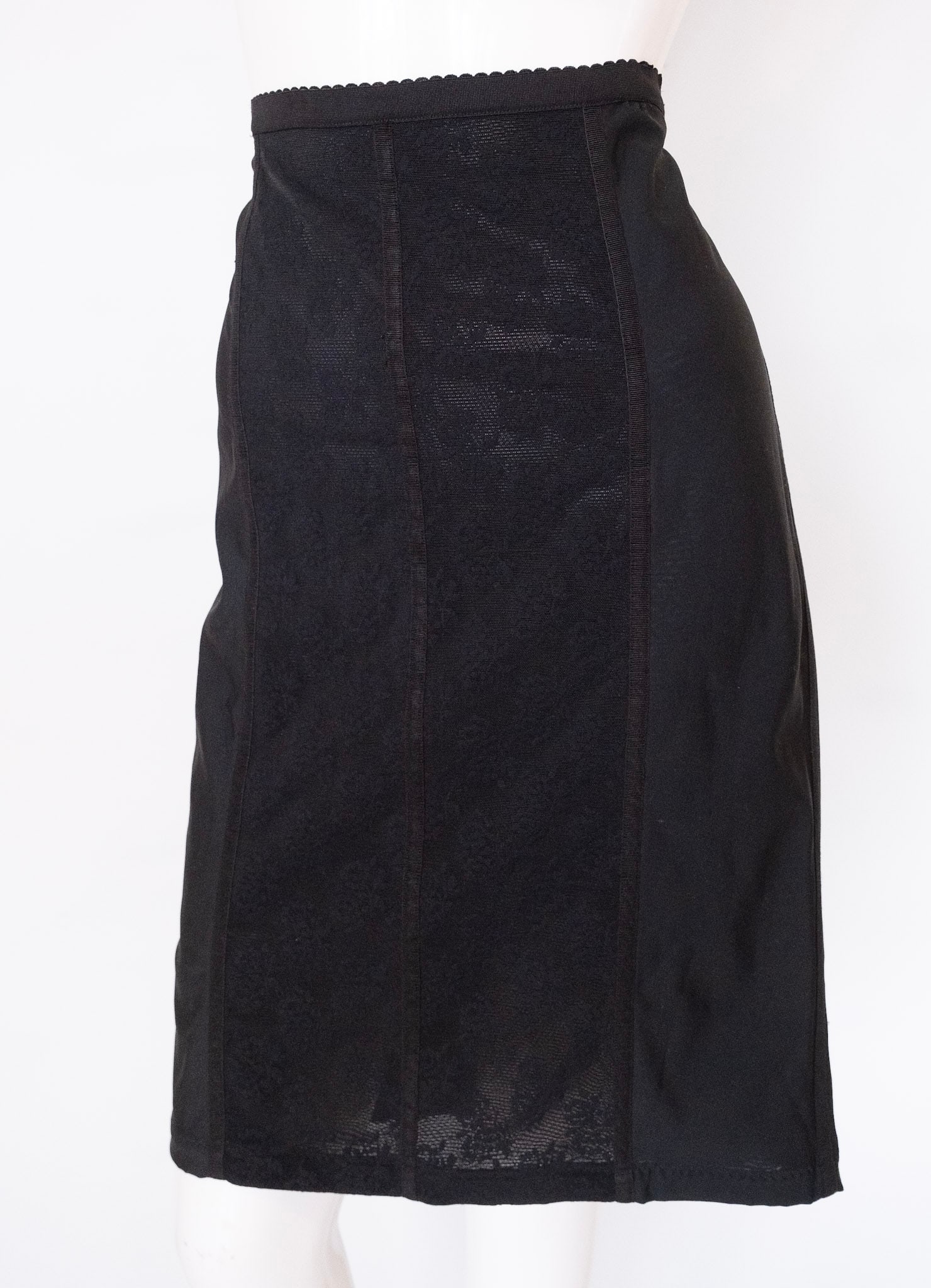 DOLCE & GABBANA Lace Panelled Pencil Skirt: Midi Pencil Skirt Lace Panelling, Side Zipper EU 36/ US 6, Waist 28" ; Length 23" ; Hem Opening 40"
