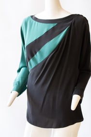 GIANNI VERSACE Designer Green and Black Silk Panel with Dolman Sleeves, Top EU 32 / US 2 / Shoulder