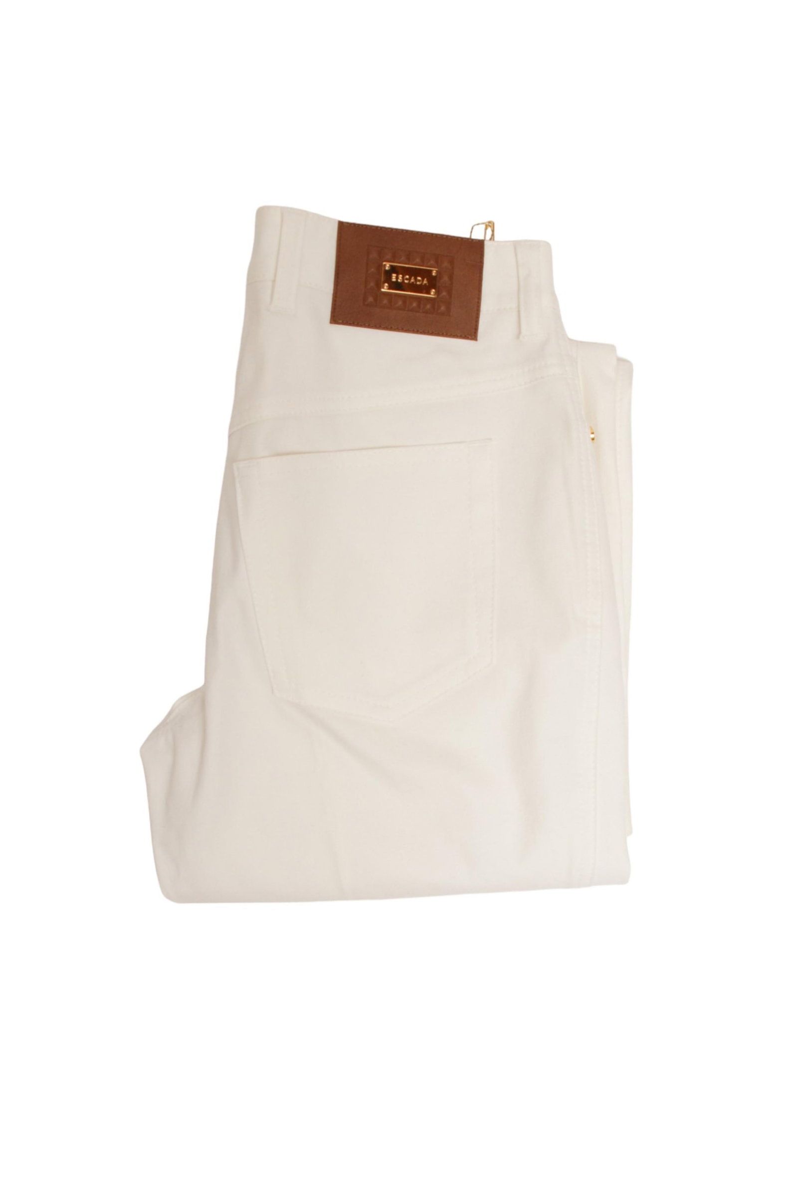 ESCADA White Jeans: ESCADA White JeansThese Escada White Jeans are crafted with a slim fit that is perfect for any casual occasion. Boasting a size 32, they offer a comfortable, flattering fit with stylish longevity. Mak