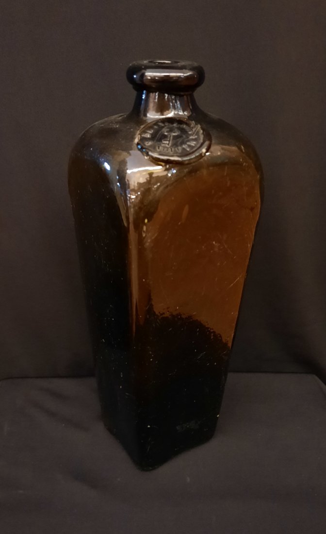 Blankenhym Key & Nolet Gin Bottle with Key Seal Early 1870s (1 of 13)