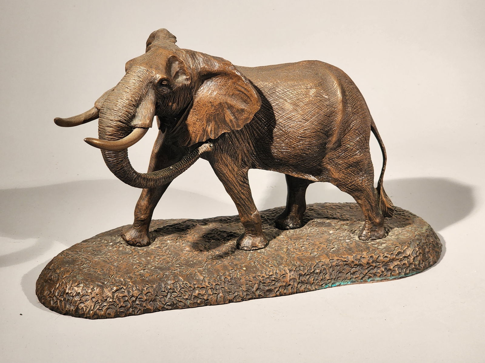 Robert Glen Prices - 56 Auction Price Results