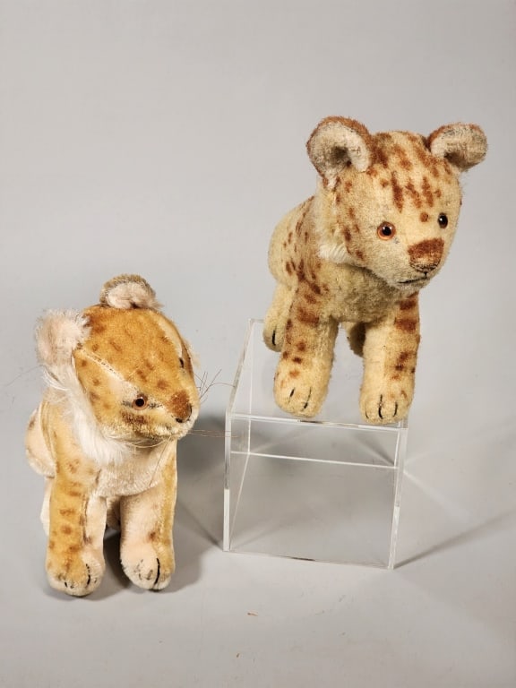 Two Steiff Lion Cubs - Linen Tag 'Made in US Zone' Circa. 1949 (1 of 7)