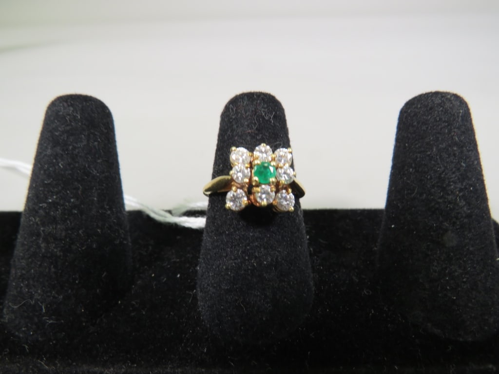 14k 6" Emerald & Diamond Fasion Ring: 3.7g Total Weight