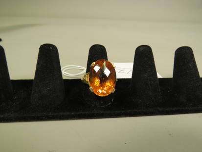 14k Ring w/ Lrg Citrine Center Stone: 12.9g Total Weight