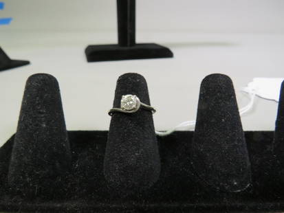 14k Approx. .35ct Diamond TW: 1.6g Total Weight. RBC