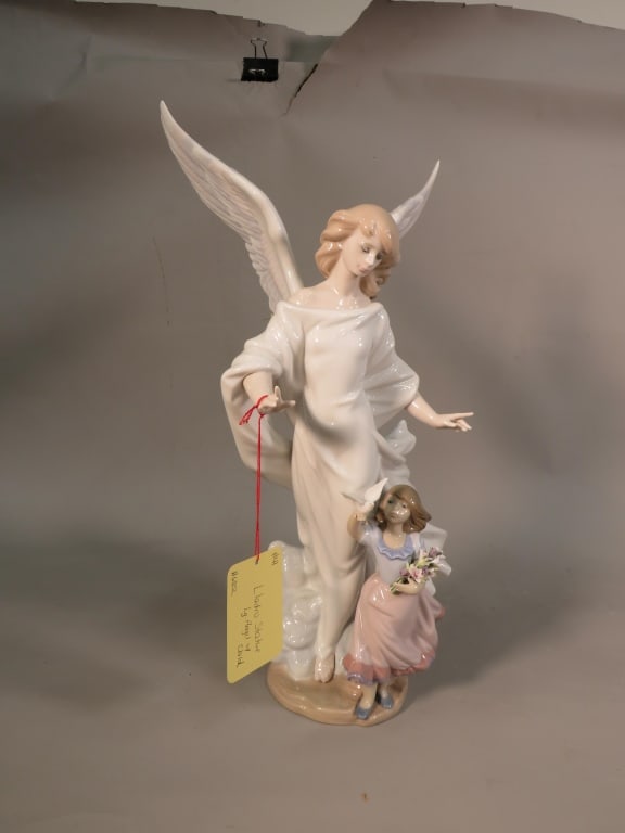 Llardro #6852 (1 of 6)