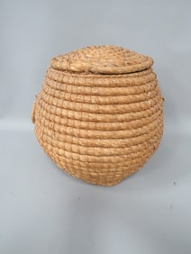 Bee Hive Basket w/ Lid