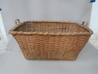 Splint Laundry Basket