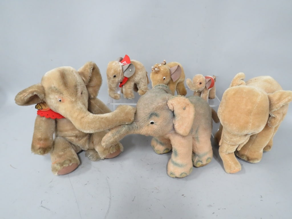 (6) Steiff Elephants (1 of 9)