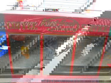 Mclaughlin Kept Fresh Store Display