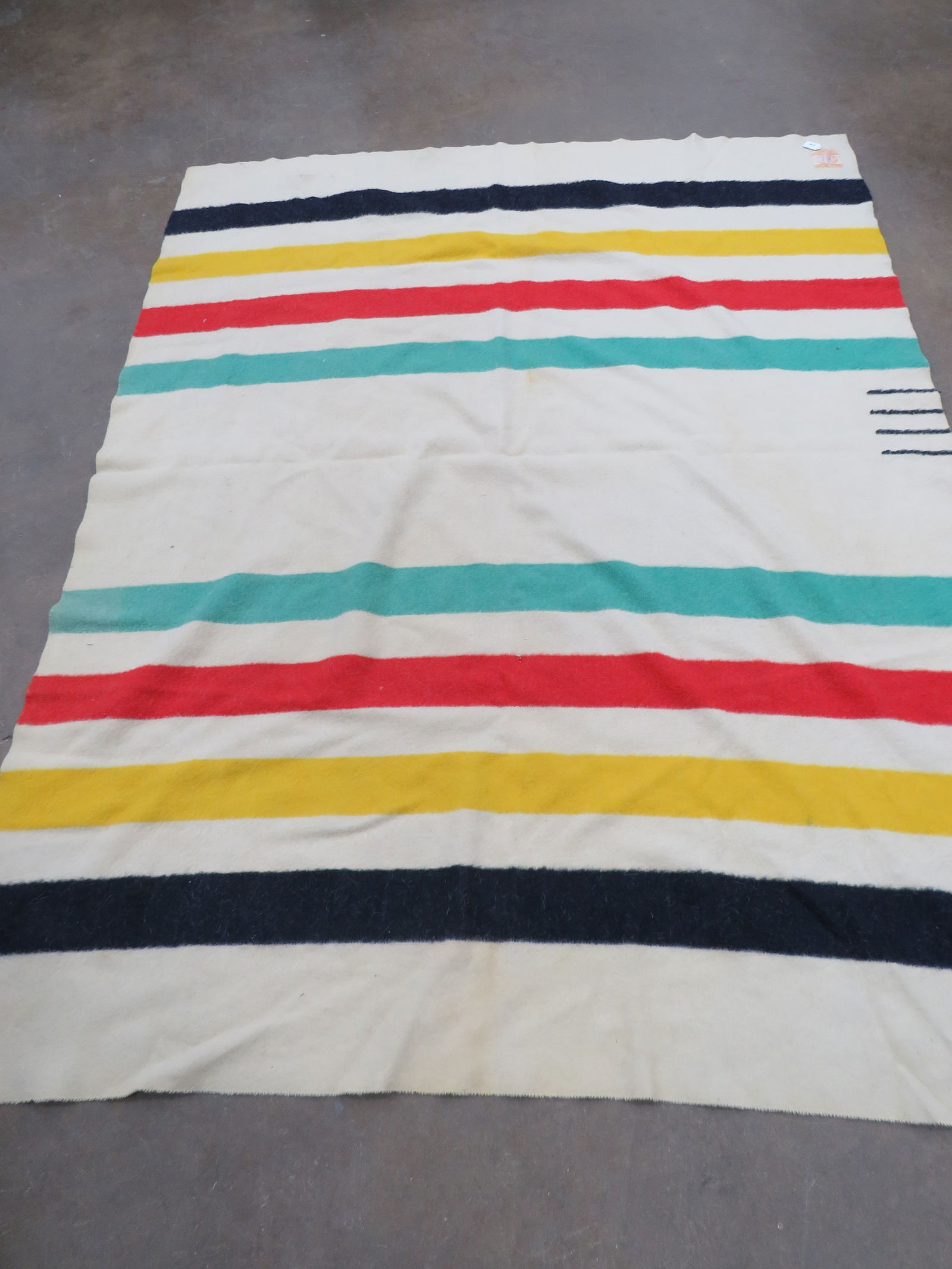 Hudson Bay Wool Blanket (1 of 3)