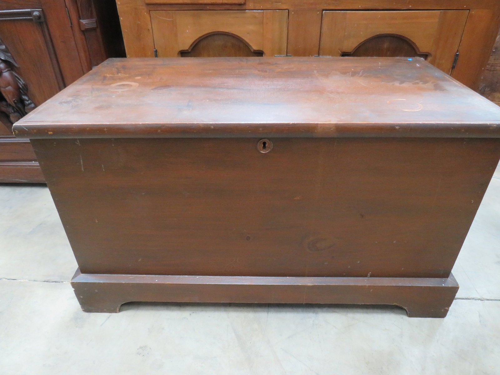 Pine Blanket Chest: dovetailed, w/ till