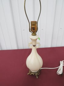 Aladdin Vintage Alacite Table Lamp