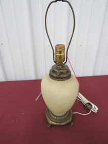 Aladdin Mantle Lamp Co. Glass Table Lamp
