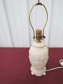 Aladdin Alacite Floral Lamp