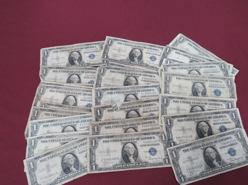(25) Silver Certificates: A fantastic addition to anyone's collction.