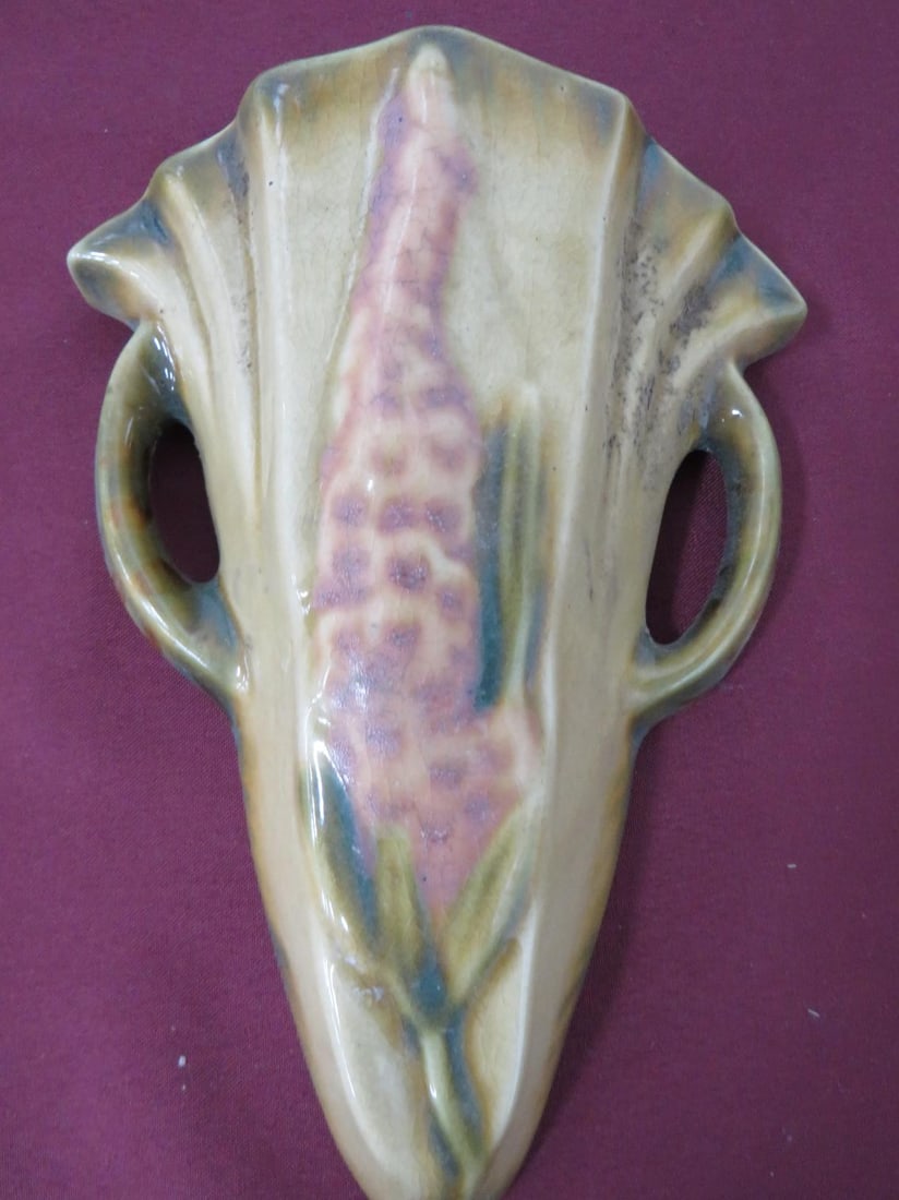 Roseville Wall Pocket (1 of 5)