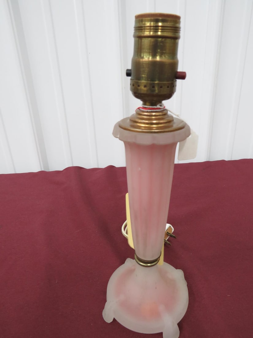 Aladdin Pink Satin Boudoir Lamp: 1935 G76