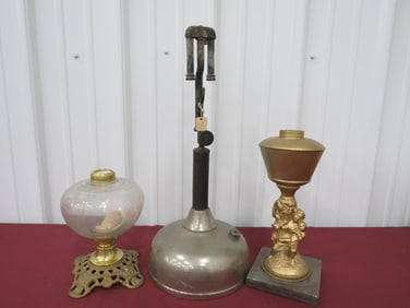 Coleman Quick-Lite Lamp + 2-Oil Lamp Base