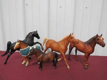 (5) Breyer Horses