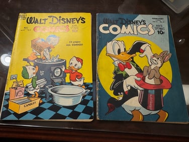 (2) Walt Disneys Comics and Stories