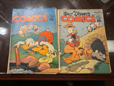 (2) Walt Disneys Comics and Stories