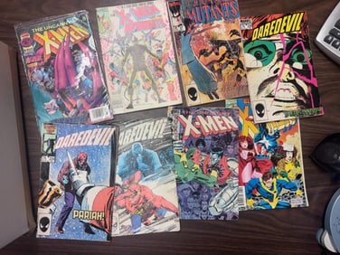 (8) Daredevil & X-Men Comics