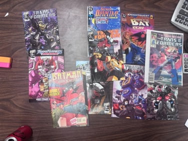 (10) Batman & Transformers Comics