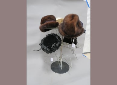 Hat Rack Swivel Metal Display