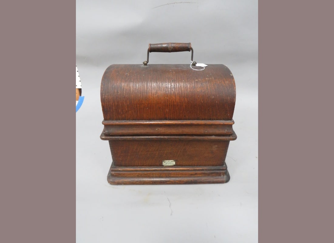 Edison Model C Cylinder Player: Oak Cabinet. International Correspondance School, PA. 12" x 10"
