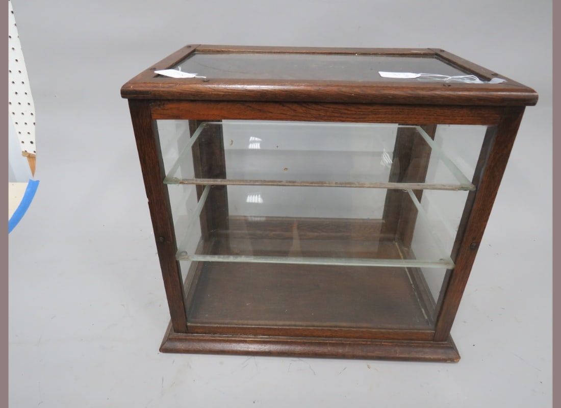 Oak Countertop Showcase: Two shelves. 15" x 14" x 17"