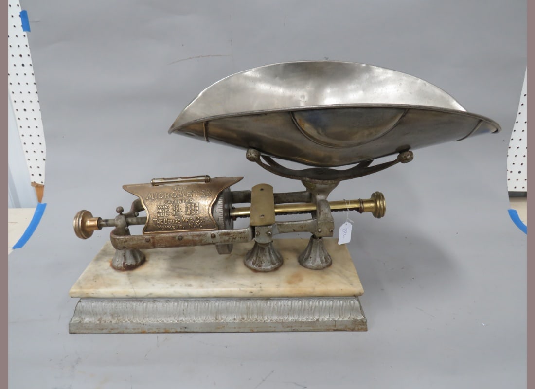 Micrometer Scale With Tray: Dodge Manufacturing Co., New York. Cast iron with up to 20 lb capacity. 14" x 8" x 21"