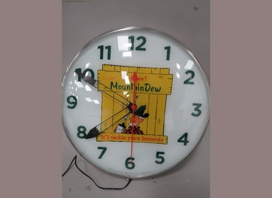 Dr Pepper Lighted Clock