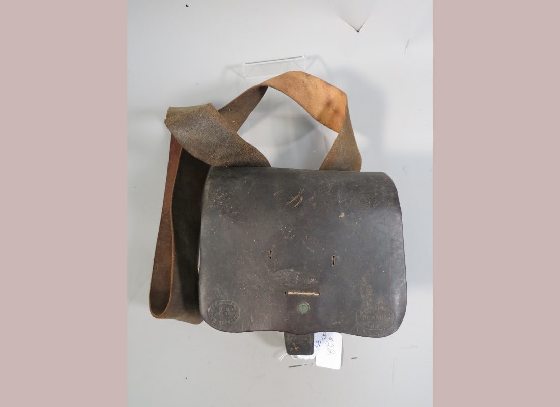 Leather Ammo Pouch W/ Black Powder (1 of 4)