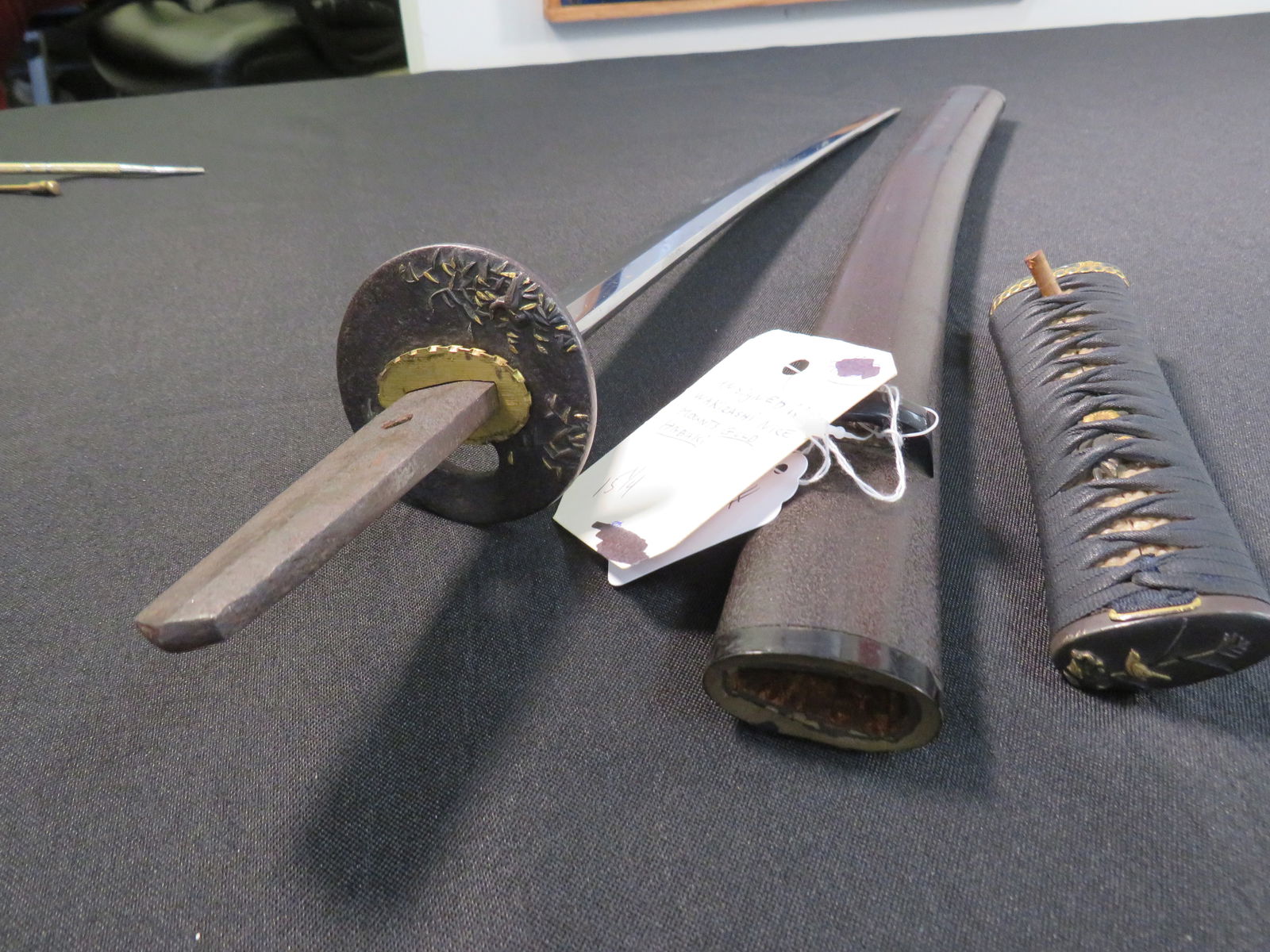 Unsigned Koto Wakizshi Sword: nice mounts/gold habaki Blade- 15.25"