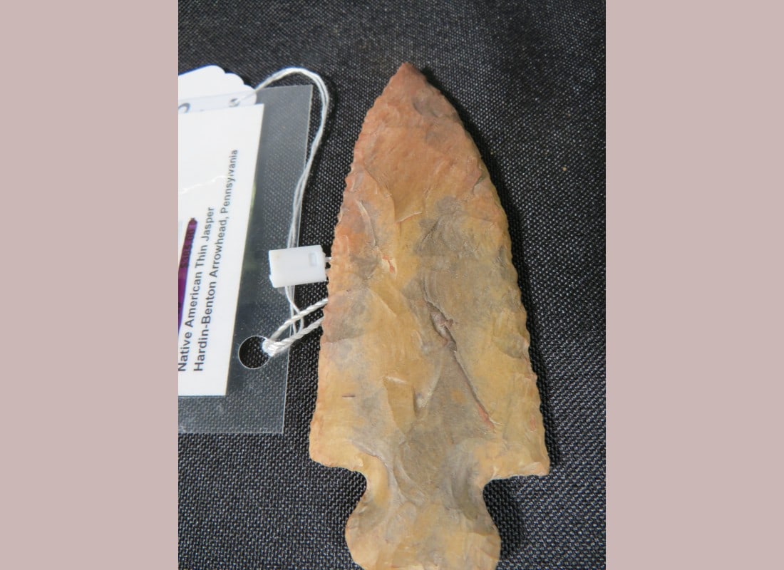 Native American Thin Jasper Hardin-Benton Arrowhead (1 of 3)
