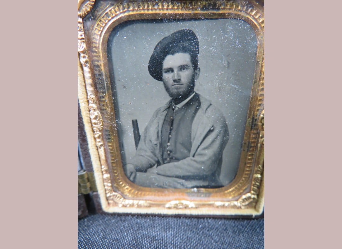 Navy Ambro type Image - 2