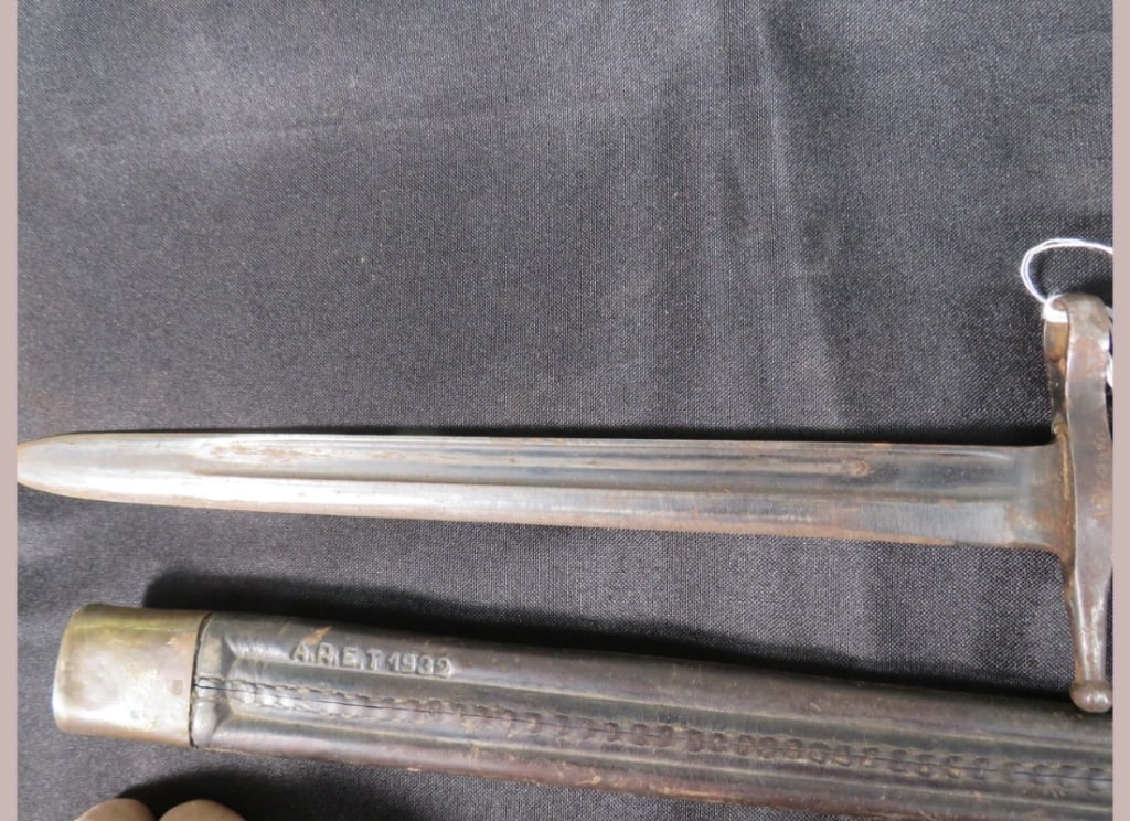 Italian Bayonet - 3