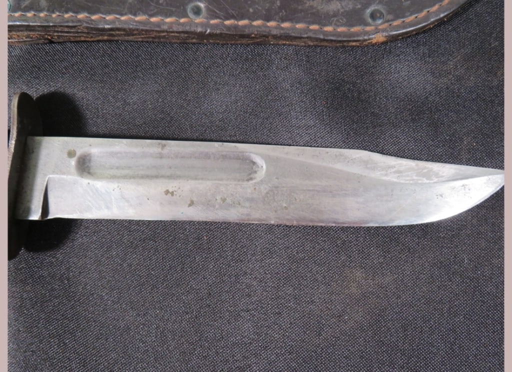 WWII Fighting Knofe - 3