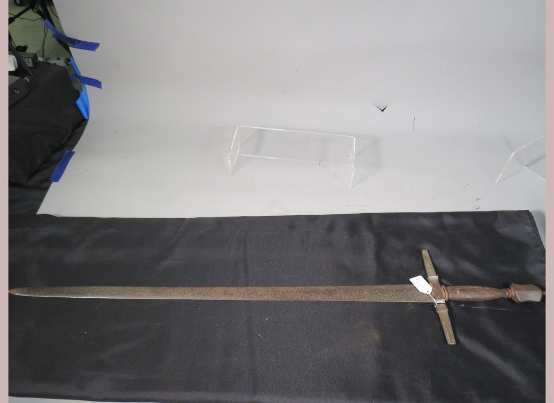 Wood-handled Sword: 32" Blade