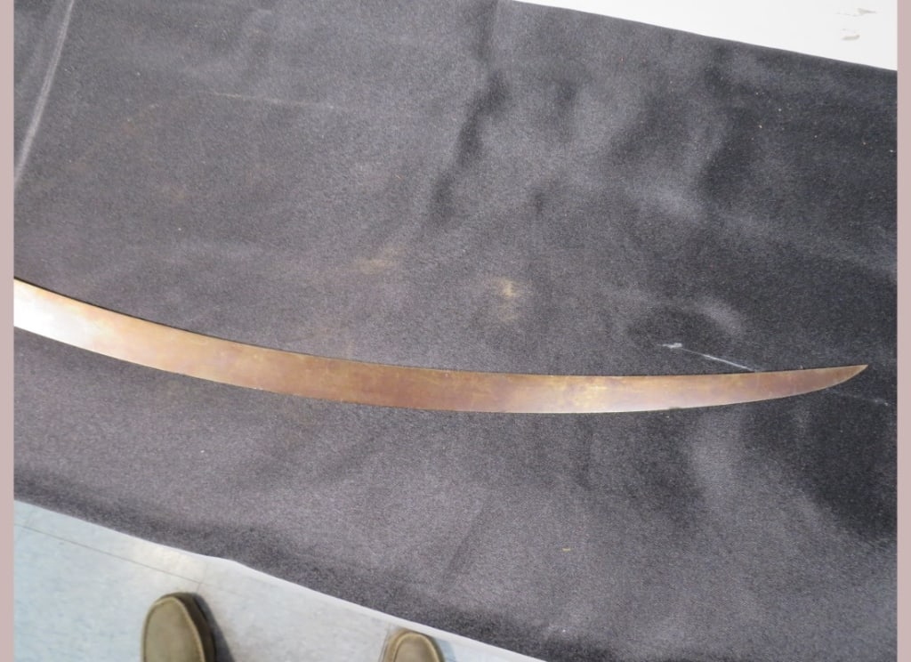 Curved Blade Sword - 4