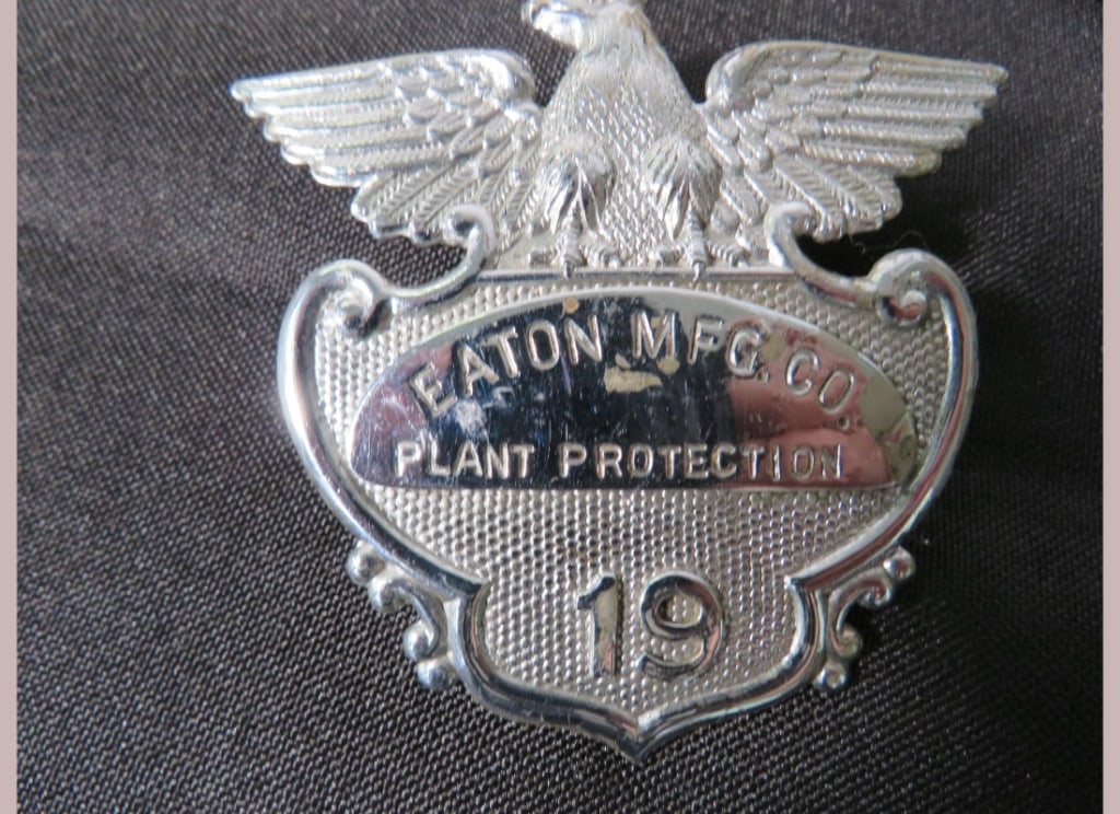 5- Military Items - 3