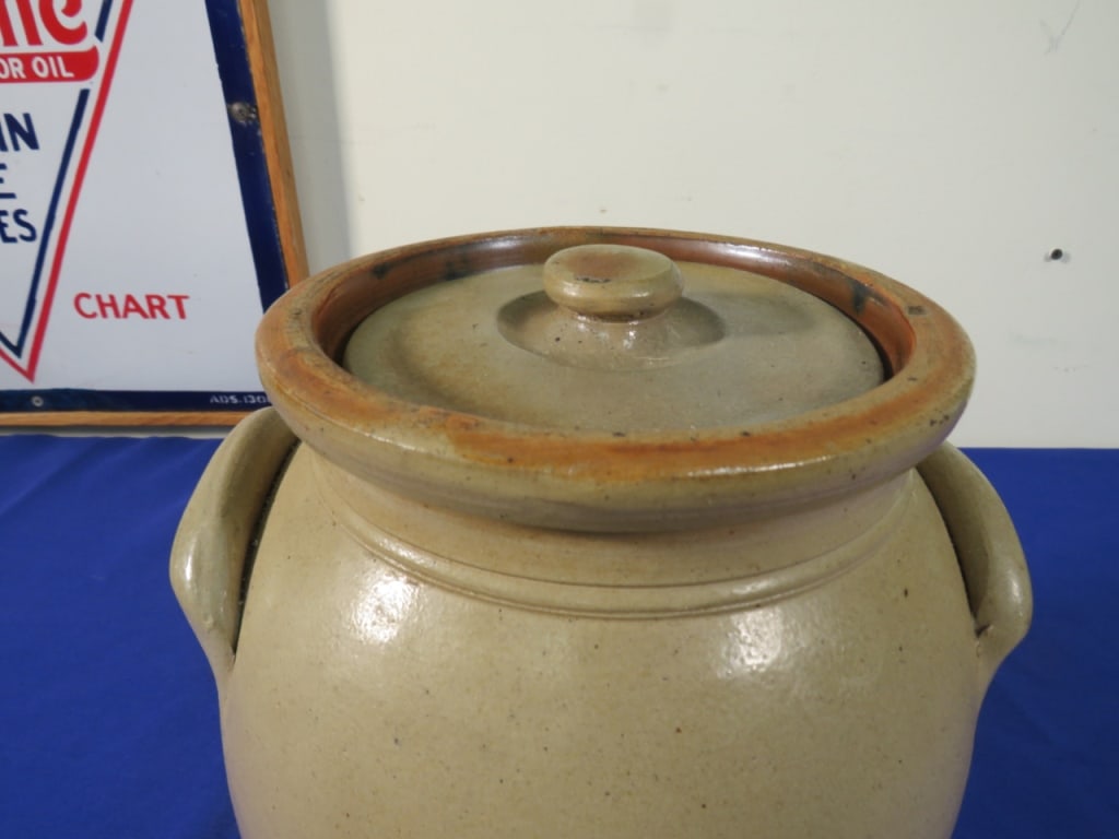 Decorated Northeastern US Jar - 3