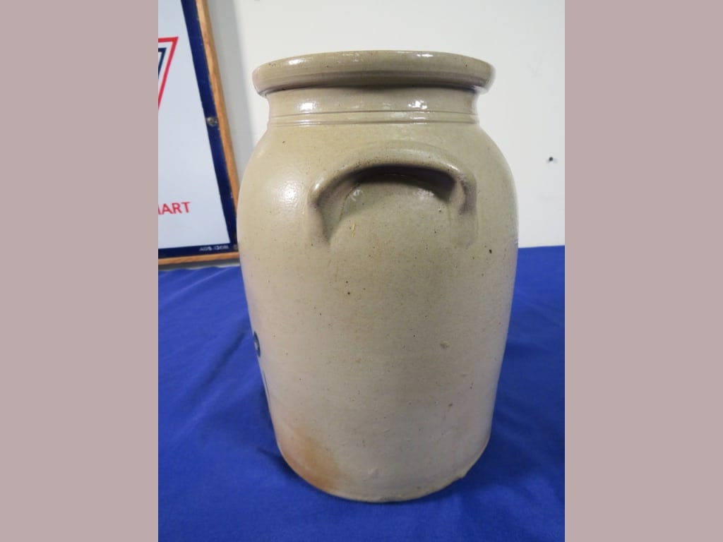 Decorated Northeastern US Jar - 6