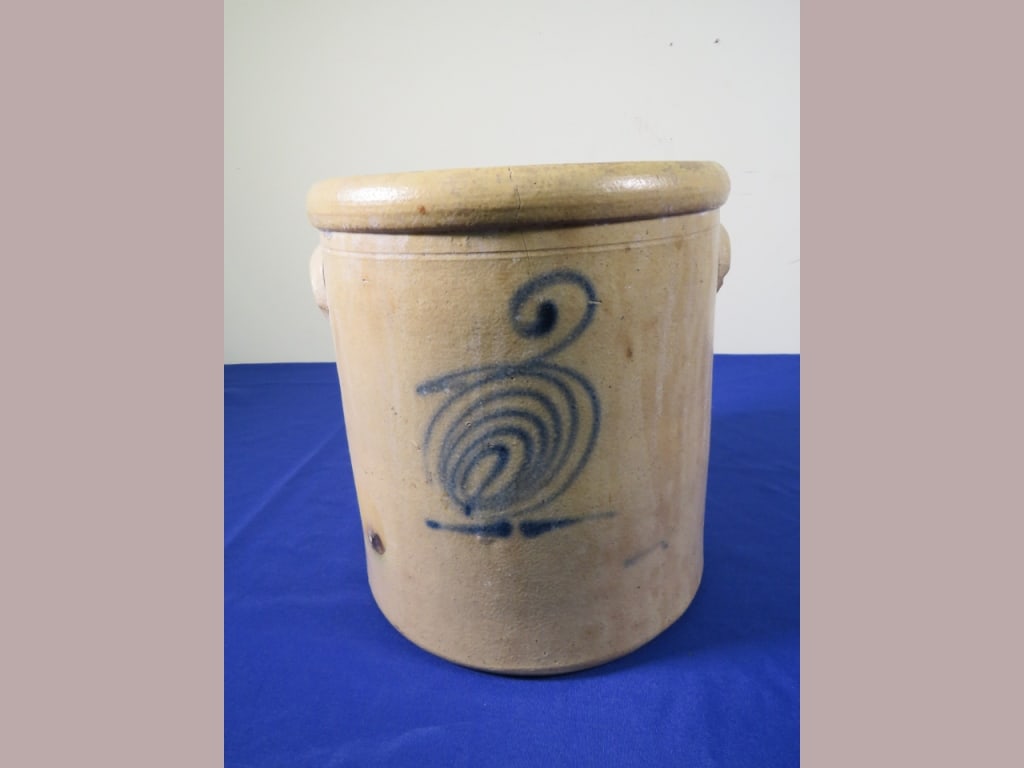 Mid West Stoneware Jar: w/ Floral decor