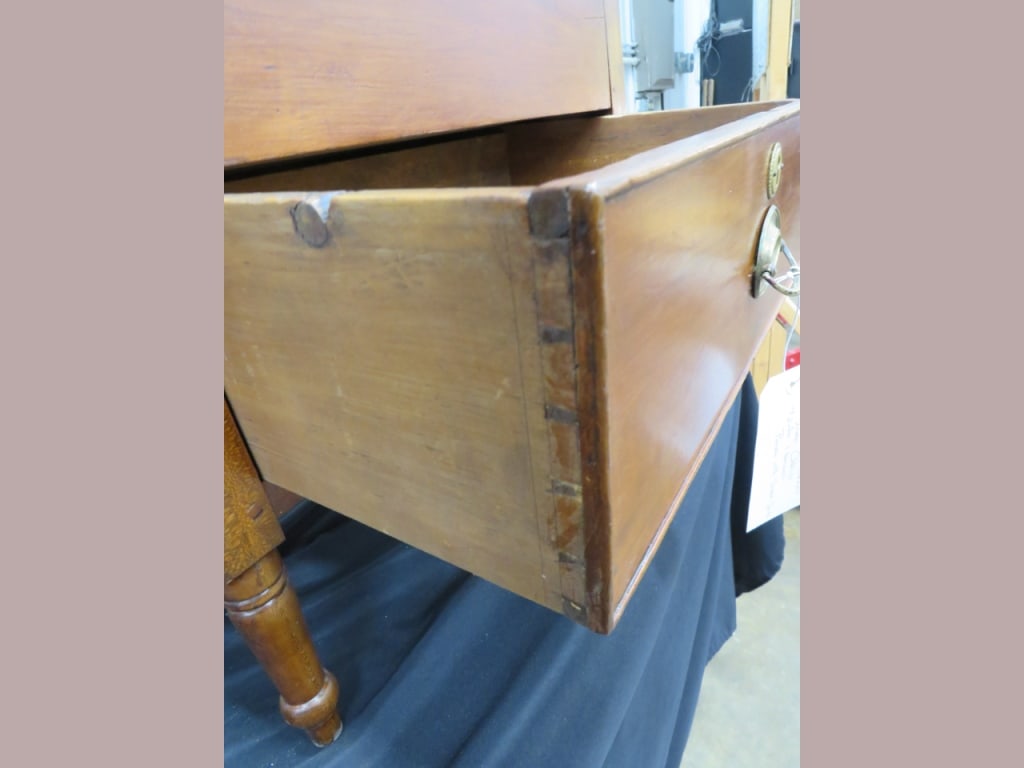 1800's Ky. Cherry Sugar Chest - 5