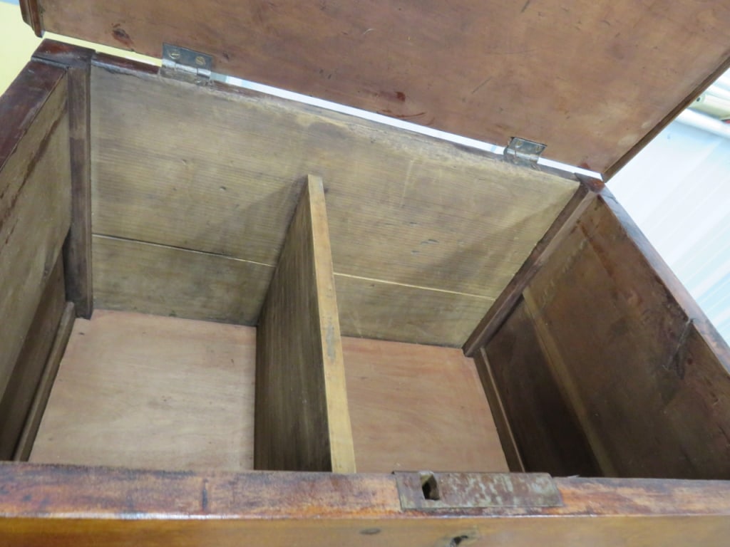 1800's Ky. Cherry Sugar Chest - 7